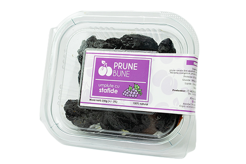 Dried prunes with raisins